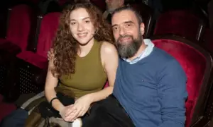 Σωτήρης Τσαφούλιας και κόρη του Δέσποινα στο Δημοτικό Θέατρο Πειραιά