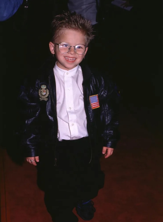Jonathan Lipnicki: Η μεταμόρφωση ενός χαριτωμένου παιδιού σε βασιλιά της επιστροφής