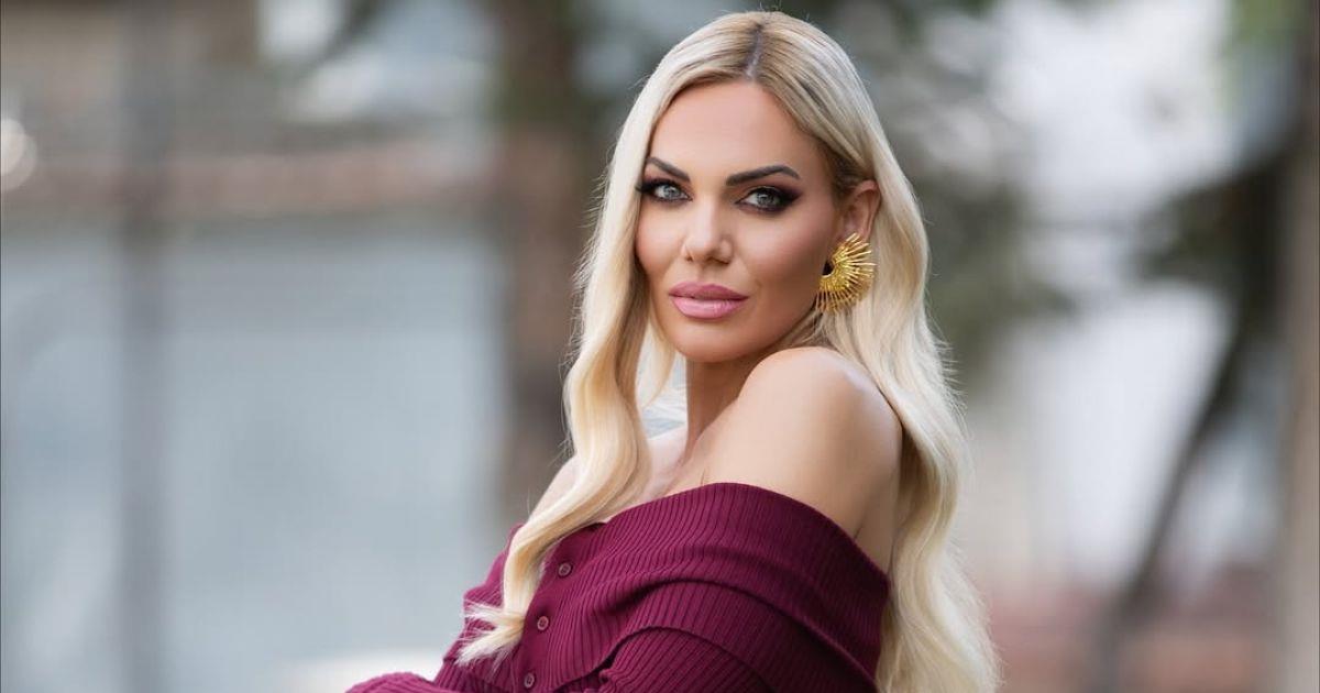 Η Ιωάννα Μαλέσκου με nový χρώμα: Η μεγάλη μεταarella στην αισθητική της