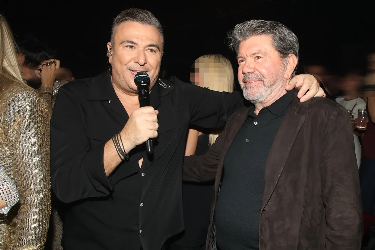 ** Τίτλος 50-60 χαρακτριτής — περιέχει τη λέξη-κλειδί