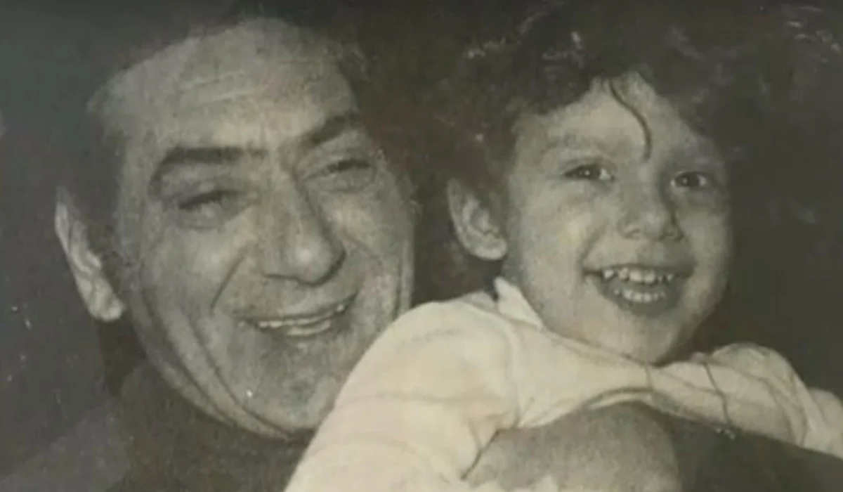 Στέλιος Διονυσίου: Η συγκλονιστική εξομολόγηση για την πρώτη εμφάνιση μπροστά στον πατέρα του