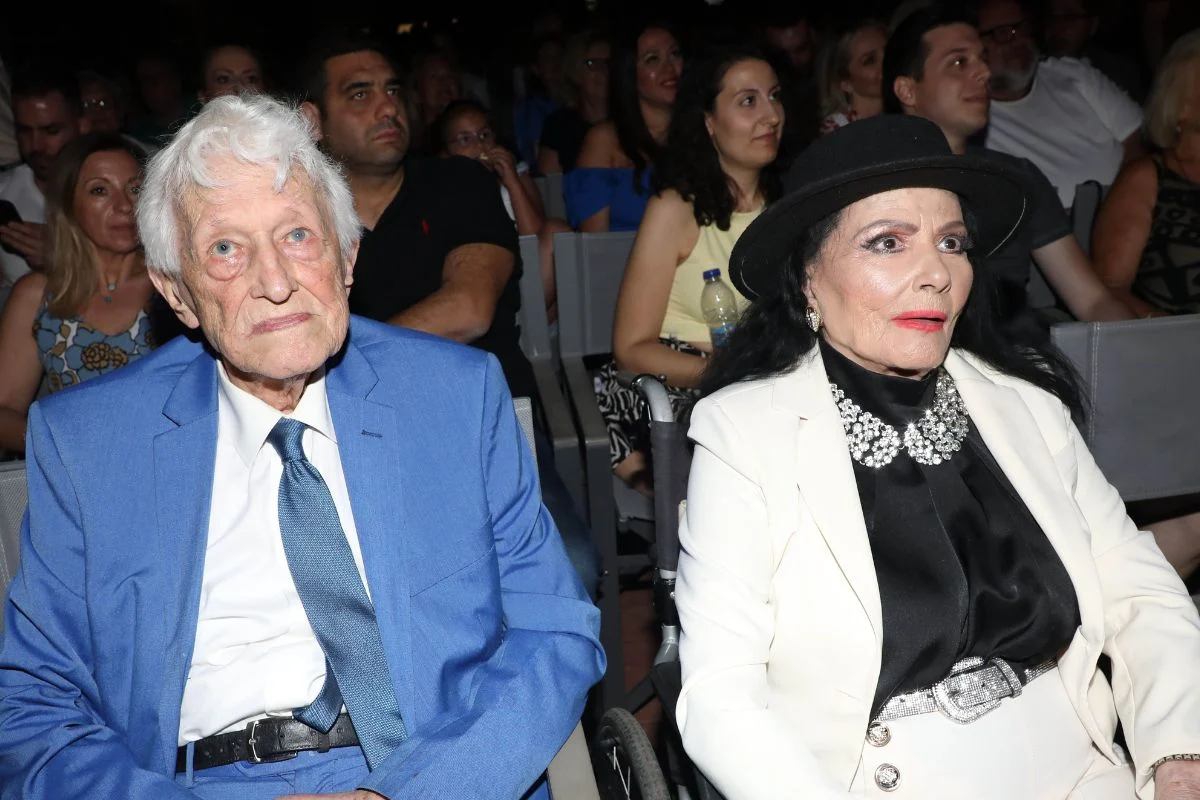 Ζωζώ Σαπουντζάκη: Η «βασίλισσα» της νύχτας στο σκοτάδι