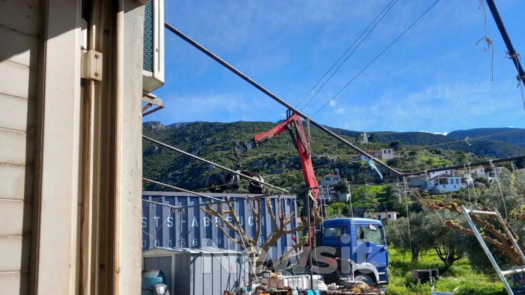Δύο Νεκροί από Ηλεκτροπληξία σε Βουλκανιζάτσει του Αγίου Ανδρέα Κυνουρίας