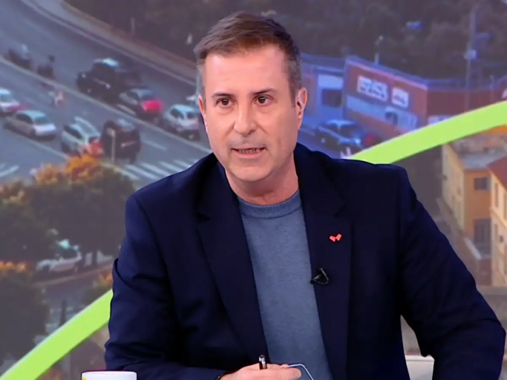 Πάναγος Στάθης: Ανακοίνωσε με δάκρυα την απώλεια μητέρας του