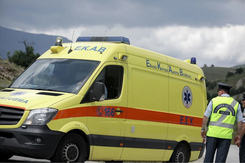 Σφοδρή σύγκρουση λεωφορείου με ΙΧ — Ένας τραυματίας στο νοσοκομείο