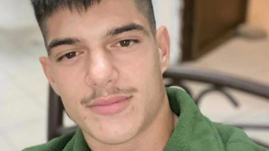 Δολοφονία 21χρονου Νικήτα: Ανατριχιαστικές στιγμές στην κηδεία
