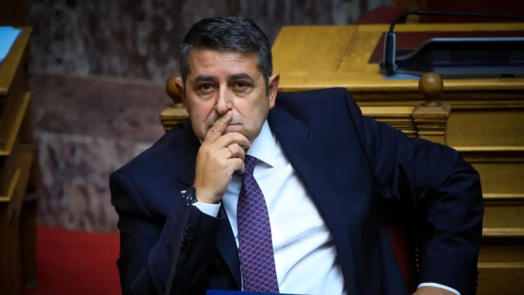 Γεώργιος Μυλωνάκης στην κατηγορία του δικού του καμπουράκιου - Δυστυχώς τον μεταφέρουν σε…