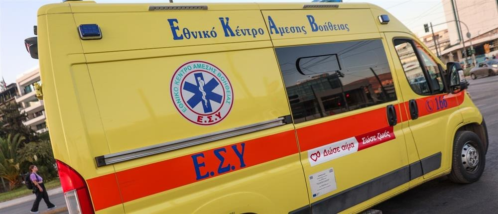 Πτώση 25χρονης από πολυκατοικία στον Πειραιά