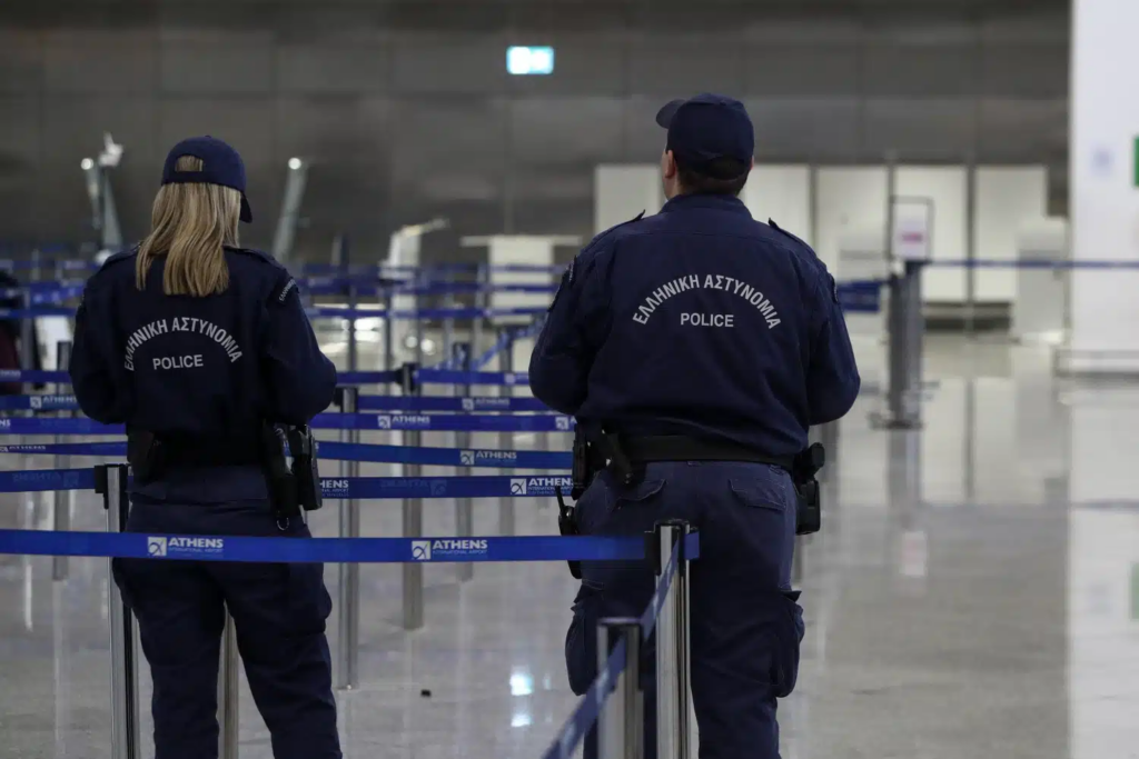 Θρίλερ στο „Ελ. Βενιζέλος“: Θάνατος 37χρονου από το Νεπάλ »