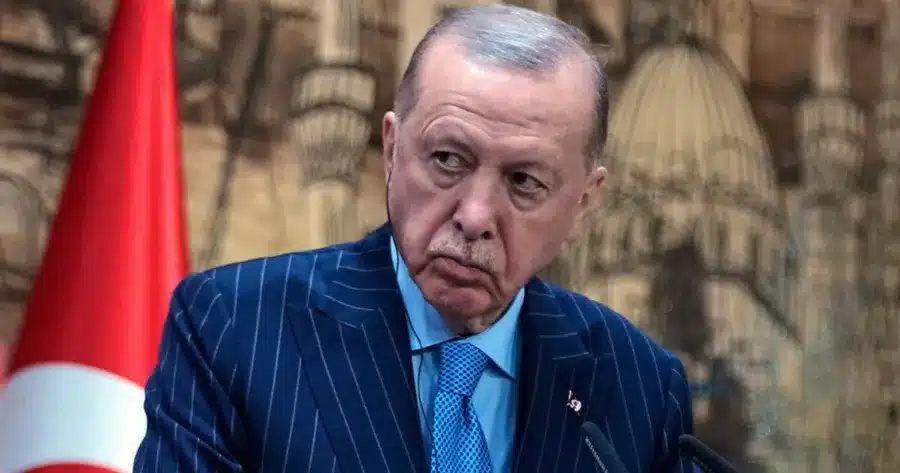 Ερντογάν: Απειλή Βομβαρδισμού για την Αθήνα