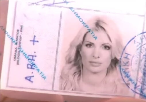 Ελένη Μενεγάκη: Η Αυθεντική Βασίλισσα