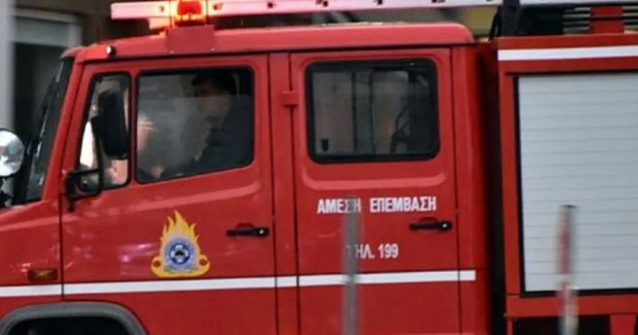 Φωτιά στην Αθήνα: Ισχυρές δυνάμεις της Πυροσβεστικής